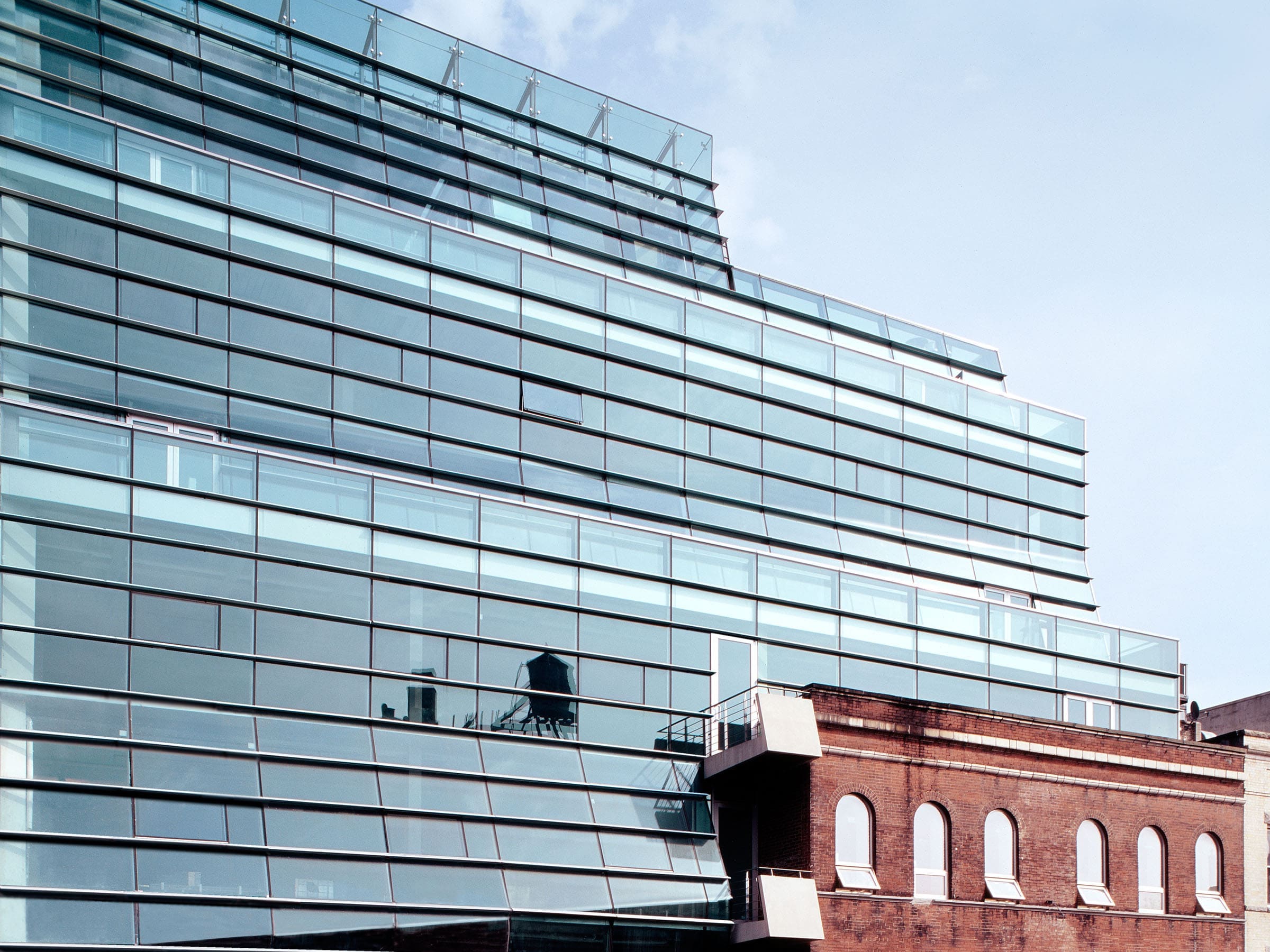 497 GW - PASSIVE SOLAR  BUILDING NYC