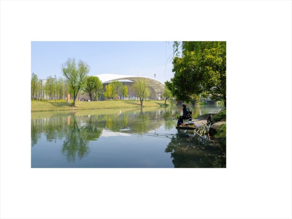 CONCEPT :  <br> ECO PARK <br>SPONGE CITY <br> LEGACY PARK <br> HYBRID STADIUMS CONNECTED BY  A VALLEY