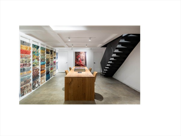 A GALLERY WITH THREE INTERVENTIONS