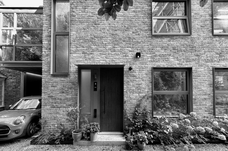 LONDON SOLAR HOUSE